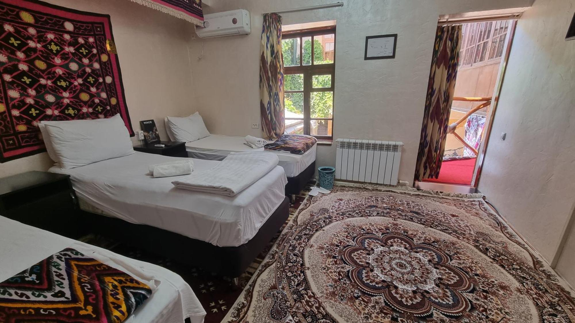 Hotel Registon Zargaron Samarcande Chambre photo